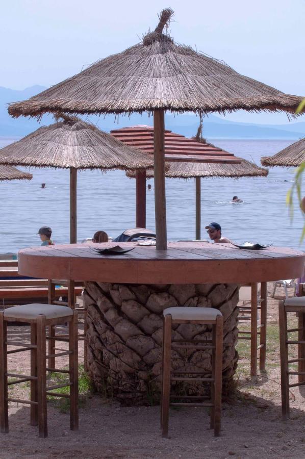Kima: Relaxing Beach Home Next To Sparkling Waters Неа-Макрі Екстер'єр фото